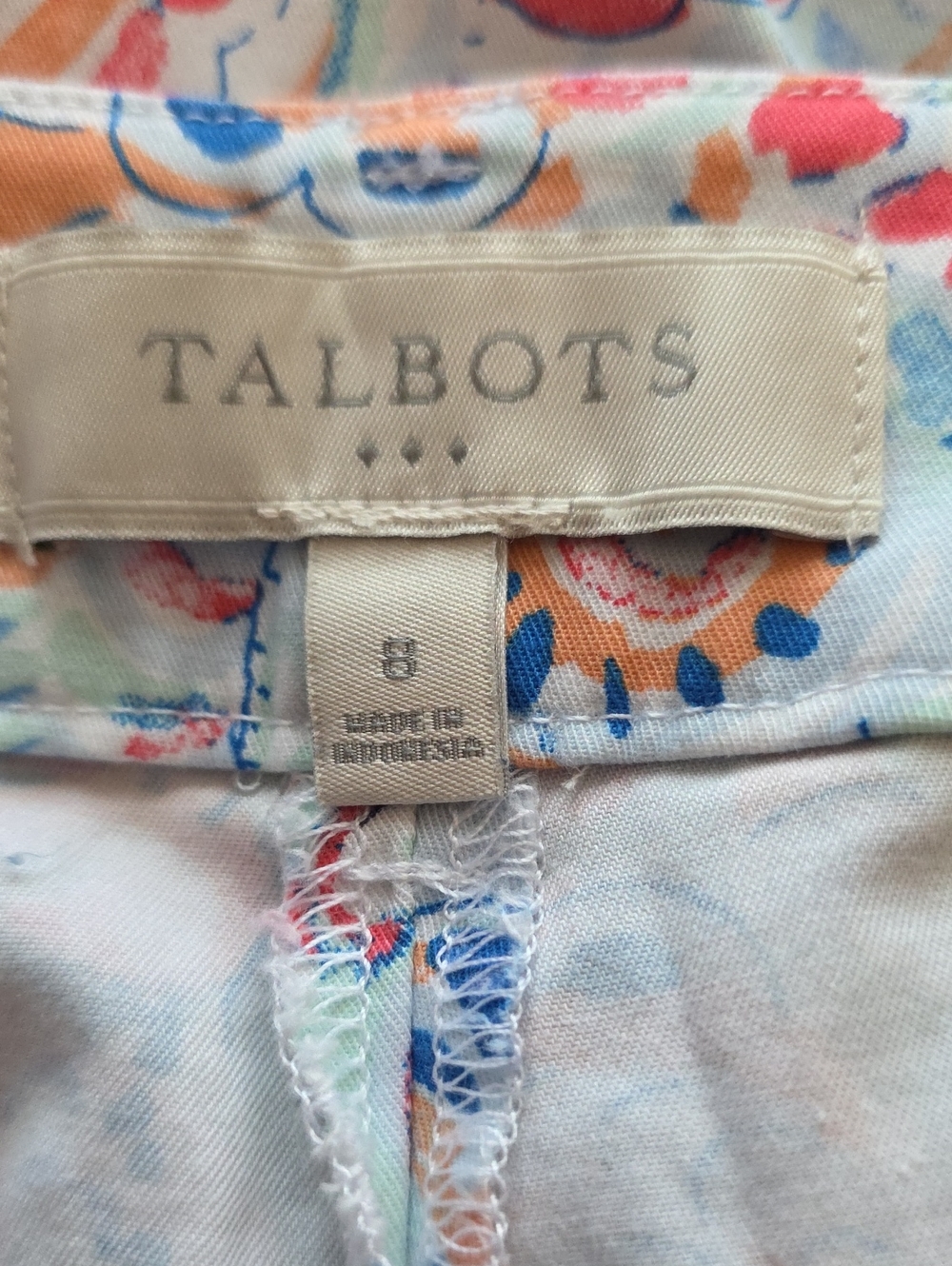 Talbots Bermuda Shorts Colorful Paisley Print Size 6 - Picture 4 of 5